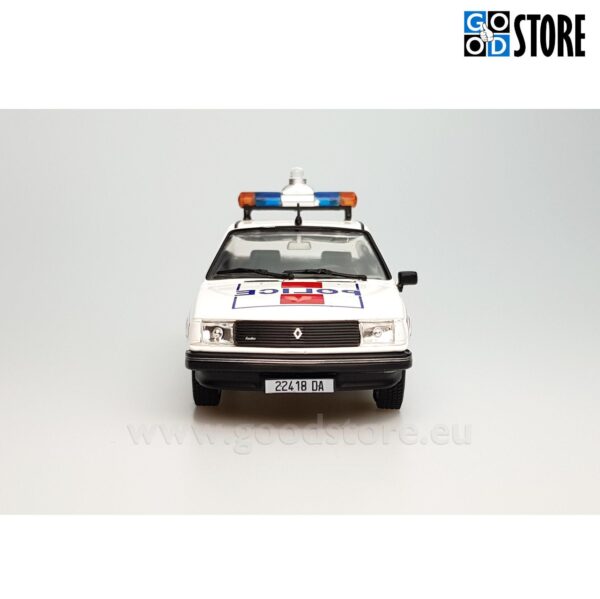 Renault 18 Turbo Sedaan Politsei M1984 1:43 skaalas