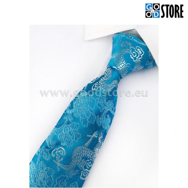 Luksuslik Lips ülikonna kõrvale, kirka sinise mustriga