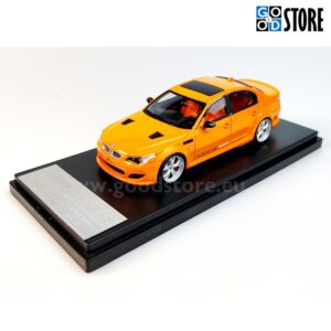 LUMMA CLR 500 RS (BMW) Modelcar in scale 1:43 in orange